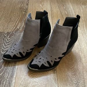 New! TC black & gray suede western ankle boots. Size 6.